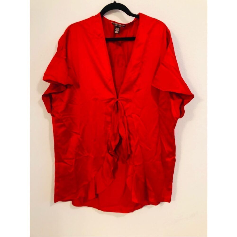 Love Red women’s Robe ones size pit 22”, length 29”